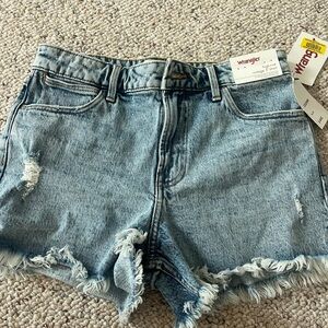NWT Wrangler jean shorts size 0